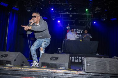 Müzikal sanatçısı Şef Sean, 16 Aralık 2023 'te Batı Hollywood, Los Angeles' taki Whisky a Go Go 'daki Çirkin Süveter Partisi Konseri' nde sahne aldı.