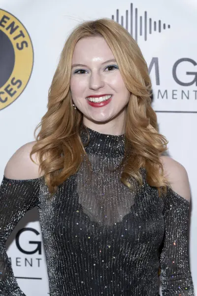 Şarkıcı / Oyuncu Savannah Judy, Key Elements PR ve KEMG Entertainment sunumuna katılıyor. 2024 Fas Lounge, Los Angeles 'ta Açılış Konseri, 19 Ocak 2024