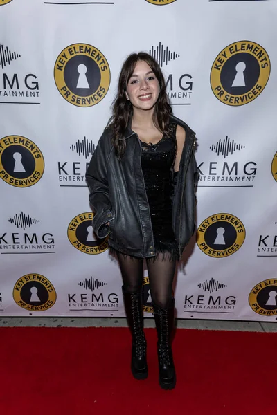 Şarkıcı Hailey Hermida, Key Elements PR ve KEMG Entertainment sunumuna katılıyor. 2024 Fas Lounge, Los Angeles 'ta Açılış Konseri, 19 Ocak 2024
