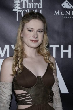 Şarkıcı Julia Culbert, 30 Ocak 2024 'te Look Cinema Glendale, Los Angeles' ta 