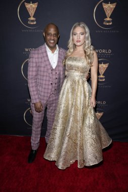 Müzik yapımcısı Kevin Flournoy, Avustralyalı şarkıcı Anja Nissen The Soiree tarafından The Bourbon Room, Los Angeles, CA, 2 Şubat 2024 'te sunulan 2024 World Entertainment Awards' a katıldı.