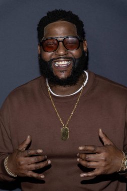 Besteci Marcus W Calyen, The Soiree tarafından The Bourbon Room, Los Angeles, CA 'da sunulan 2024 World Entertainment Awards Afterparty' a katıldı.