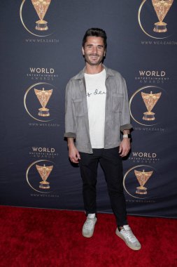 Aktör Ramin Waraghai, The Soiree tarafından The Bourbon Room, Los Angeles, CA 'da sunulan 2024 World Entertainment Awards Afterparty' a katıldı.