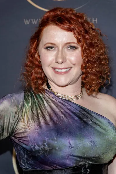 Aktris Whitney Wegman-Wood, The Soiree tarafından The Bourbon Room, Los Angeles, CA, 2 Şubat 2024 'te sunulan World Entertainment Awards Afterparty' e katıldı.