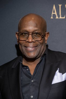 Aktör James Moses Black, 17 Şubat 2024 Regal LA Live, Los Angeles, CA 'da 