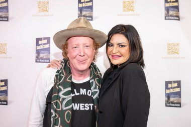 Yazar Scott Michael Nathan, Aktris / Model Jennifer Gimenez, Scott Michael Nathan 'ın 