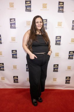 Aktris Rachael Cave, Scott Michael Nathan 'ın 16 Şubat 2024' te Barnes and Noble at the Grove, Los Angeles, CA 'daki 