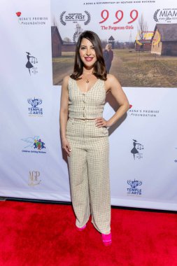 Oyuncu Ashley Arpel, Kadın Intl için Adalet 'e katıldı. Şaban Tiyatrosu, Los Angeles 'ta, 18 Şubat 2024' te 