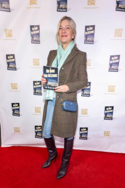 Aktris Dina Rosenmeier, 22 Şubat 2024 'te Los Angeles Kitap Çorbası' nda Scott Michael Nathan 'ın 