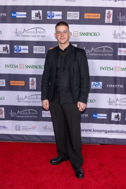 Besteci Lorenzo D 'Anniballe 2024 Los Angeles Italia Film, Moda ve Sanat Festivali açılış gecesine katılıyor.