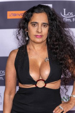 Aktris Sanjini Bhakta, TCL Çin Tiyatrosu, Los Angeles, CA, 3 Mart 2024 'te 2024 Los Angeles Italia Film, Moda ve Sanat Festivali açılış gecesine katıldı.