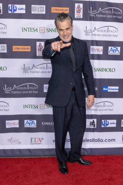 Aktör Edoardo Costa, TCL Çin Tiyatrosu, Los Angeles, CA, 3 Mart 2024 'te 2024 Los Angeles Italia Film, Moda ve Sanat Festivali açılış gecesine katıldı.