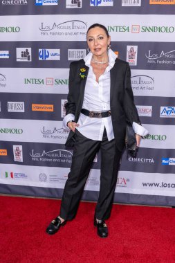 Galina Sobolev TCL Çin Tiyatrosu, Los Angeles, CA, 3 Mart 2024 'te 2024 Los Angeles Italia Film, Moda ve Sanat Festivali açılış gecesine katıldı.