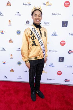 Krallık Günü Kralı Dorhean Gaffney Earvin Magic Johnson Park & Community Event Center, Los Angeles, CA, 9 Mart 2024 'te düzenlenen 2024 Mezuniyet Fuarı Sınırsız ve moda gösterisine katıldı.