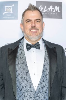 Aktör Matthew Payne, Luxe Sunset Blvd Hotel, Los Angeles, CA, 10 Mart 2024 'te düzenlenen 2024 Yıllık Suzanne Delaurentiis Gala, Luncheon and Gifting Suite' a katılıyor.