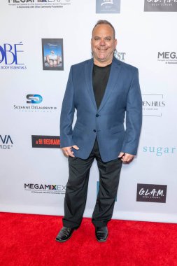 Aktör Brian Hall, Luxe Sunset Blvd Hotel, Los Angeles 'ta düzenlenen 2024 Yıllık Suzanne Delaurentiis Gala, Luncheon and Gifting Suite' a katılıyor.