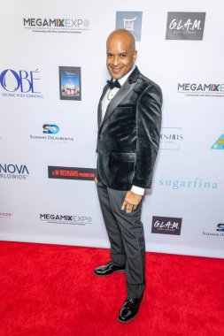 Müzikal sanatçısı Zupanova Roy Cel, Luxe Sunset Bulvarı Oteli, Los Angeles, CA, 10 Mart 2024 'te düzenlenen ve gazilerimizi onurlandıran 2024 Yıllık Suzanne Delaurentiis Gala, Luncheon and Gifting Suite' a katıldı.