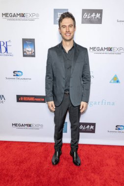 Aktör Hank Northrup, Luxe Sunset Blvd Hotel, Los Angeles, CA, 10 Mart 2024 'te düzenlenen 2024 Yıllık Suzanne Delaurentiis Gala, Luncheon and Gifting Suite' a katılıyor.