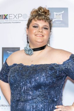 Aktris Kaitlyn August, Luxe Sunset Blvd Hotel, Los Angeles, CA, 10 Mart 2024 'te düzenlenen 2024 Yıllık Suzanne Delaurentiis Gala, Luncheon and Gifting Suite' a katılıyor.