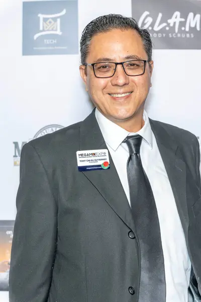Founder Tony Chi Gutierrez Attends 2024 Annual Suzanne Delaurentiis Gala — Stock Photo, Image
