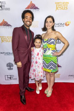 Aktör Tory N. Thompson, Aktris Grace Russell, Aktris Lilli Passero 