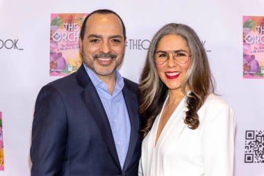 Yazar Angel Orengo, Yazar Rocio Aquino 