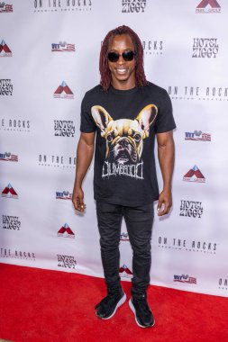 Aktör Shaka Smith, 1 Nisan 2024 'te Hotel Ziggy, Los Angeles' ta Christine Peake 'in 