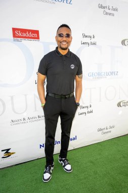 Aktör Derrex Brady, Lakeside Golf Kulübü, Los Angeles, CA, 29 Nisan 2024 'te George Lopez' in 17.