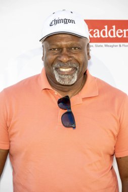 Aktör Kim Estes, Lakeside Golf Kulübü, Los Angeles, CA, 29 Nisan 2024 'te 17. George Lopez' e katıldı.