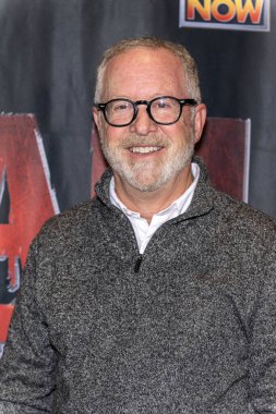 Yapımcı Steven Barough, 