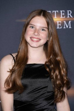 Aktris Ellarose Kaylor, Look Cinema Glendale, Los Angeles, CA, 30 Mayıs 2024 'te LoveXO tarafından sunulan 