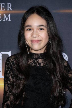 Aktris Alexa Gutierrez-Sierra, LoveXO 'nun Look Cinema Glendale, Los Angeles' ta sunduğu 