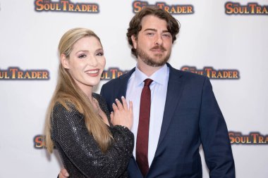 Aktris, Yapımcı Shauna Grace, Aktör Andrew McLean 