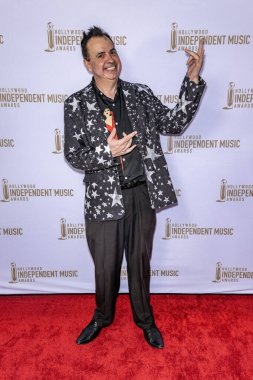 Gazeteci Sandro Monetti, AVALON Hollywood ve Bardot, Los Angeles, CA, 18 Temmuz 2024 'te 2024 Hollywood Bağımsız Müzik Ödüllerine katıldı.