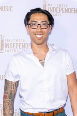 Besteci Simon H. Jay, 18 Temmuz 2024 'te AVALON Hollywood ve Bardot, Los Angeles' ta düzenlenen 2024 Hollywood Bağımsız Müzik Ödülleri 'ne katılmıştır.