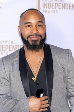 AVALON Hollywood ve Bardot, Los Angeles, CA, 18 Temmuz 2024 'te Hollywood Bağımsız Müzik Ödülleri' ne katılıyor.