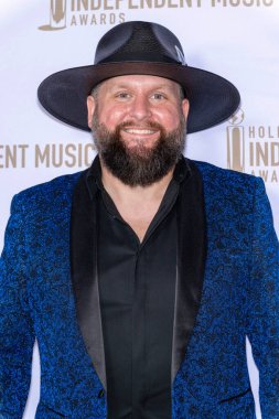 Andrew Moore ve Hooch grubu AVALON Hollywood ve Bardot, Los Angeles, CA, 18 Temmuz 2024 'te 2024 Hollywood Bağımsız Müzik Ödülleri' ne katılmıştır.