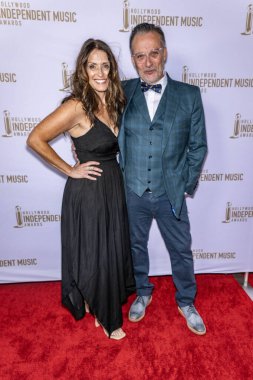 Şarkıcı Cindy Morgan ve Jonathan Richardson, 18 Temmuz 2024 'te AVALON Hollywood ve Bardot, Los Angeles' ta düzenlenen Hollywood Bağımsız Müzik Ödülleri 'ne katıldılar.