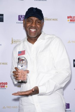 Müzik ve Eğlence Endüstrisi Profesyonel Greg Olskool IceGre Lewis, AVALON Hollywood ve Bardot, Los Angeles 'ta 2024 Hollywood Bağımsız Müzik Ödülleri' ne katıldı.