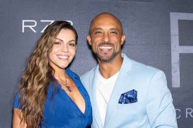 Aktör David Bianchi ve kız arkadaşı Neuehouse Hollywood, Los Angeles, CA, 1 Ağustos 2024 'te 2024 Primetime Emmy Aday Serisi 