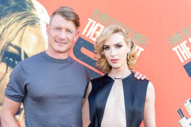 Aktör Philip Winchester, Aktris Charlotte Kirk, Los Angeles DUCHESS 'in Los Angeles Premiere of Saban Films tarafından The Lumiere Music Hall Theater, Los Angeles, CA, 6 Ağustos 2024