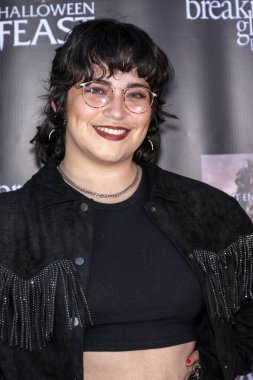 Makyaj sanatçısı Ingrid Weeks, Los Angeles Music Hall Theater, Los Angeles 'ta 8 Ağustos 2024' te Kırık Cam Resimler 'Los Angeles Festivali' ne katıldı.