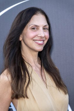 SATARA Wellness 'in sahibi Rebecca Prephan, 30 Eylül 2024' te SATARA Wellness 'in SATARA-House of Mystical Wellness, Los Angeles, CA' daki büyük açılış törenine katıldı.