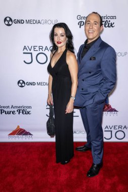 Fox News sunucusu Raymond Aroyo TCL Çin Tiyatrosu, Los Angeles, CA, 1 Ekim 2024 'te AVERAGE Joe adlı uzun metrajlı filmin dünya prömiyerine katıldı.