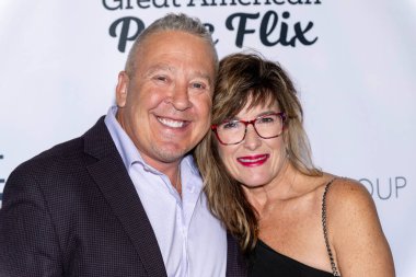 Koç Joe Kennedy ve eşi Denise, TCL Çin Tiyatrosu, Los Angeles, CA, 1 Ekim 2024 'te AVERAGE Joe' nun Dünya prömiyerine katıldı.