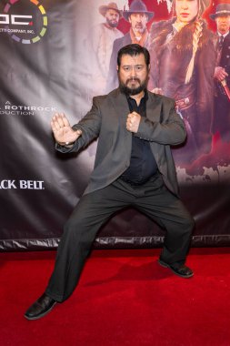 Aktör Allen G. Moser, Los Angeles Güzel Sanatlar Tiyatrosu 'nda BLACK CREEK' in 9 Ekim 2024 tarihli özel Los Angeles prömiyerine katıldı.