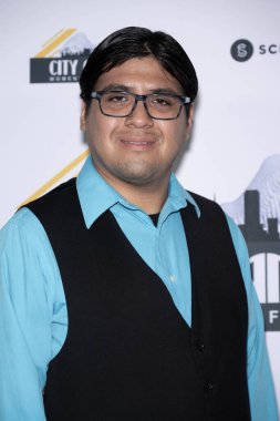 Aktör Desaili Gomez, Harmony Gold Theater, Los Angeles, CA, 13 Ekim 2024 'te Melek Kadın Film Festivali ve Ödülleri' ne katıldı.