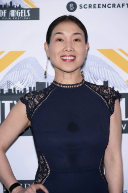 Aktör / Yazar / Yönetmen Fen Huang, Harmony Gold Theater, Los Angeles, CA, 13 Ekim 2024 'te Melek Şehri Kadın Film Festivali ve Ödülleri' ne katıldı.