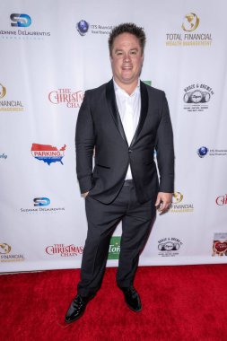 Aktör Kris Kiley 13 Kasım 2024 'te Los Angeles Güzel Sanatlar Tiyatrosu' ndaki Noel Zinciri 'ne katıldı.