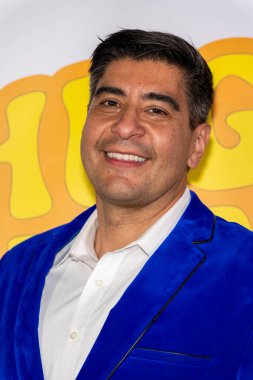 Komedyen Paul Rivaz 18 Kasım 2024 'te Los Angeles Ziggy Oteli' nde Hugh Peeple 'e katıldı.